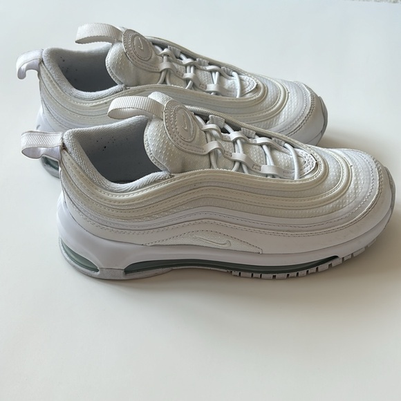 Kids Nike Air Max ‘97 all white sneakers runners shoes - Picture 11 of 12